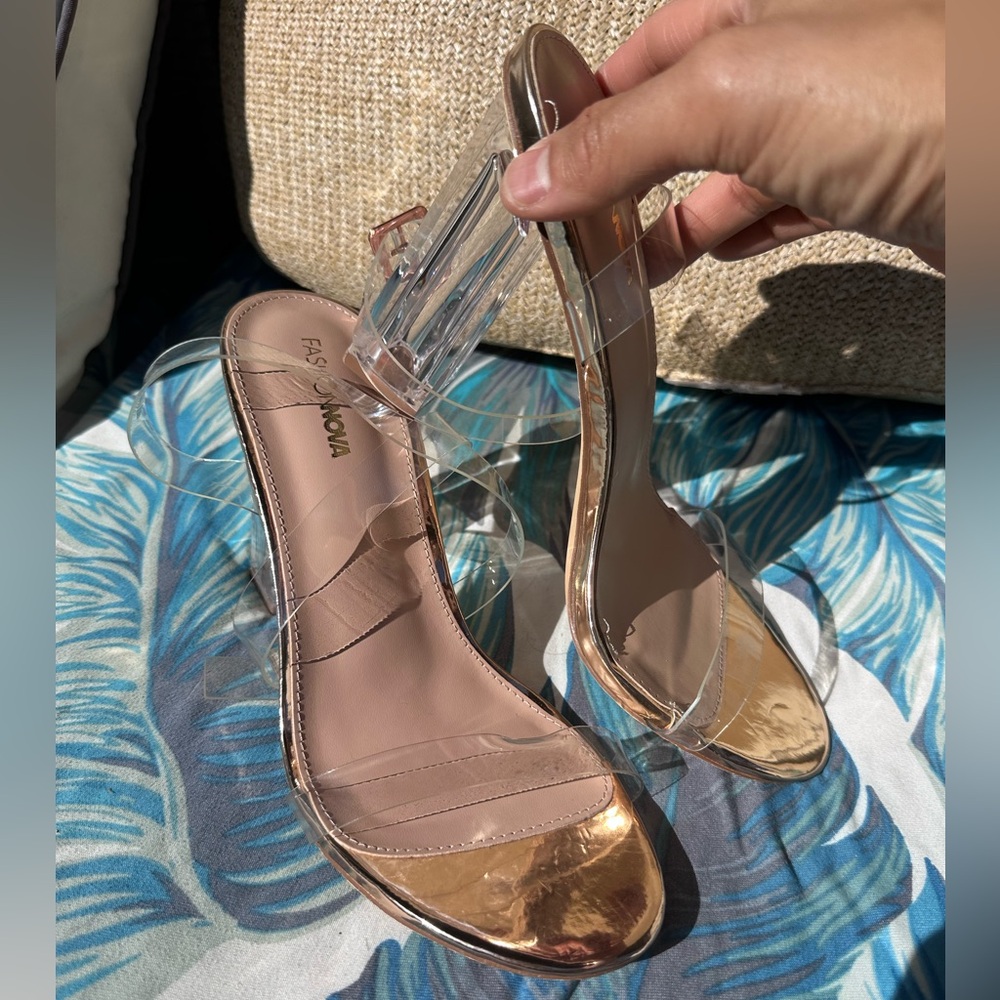 Fashion Nova rose Gold and Clear lucite Women's Heels